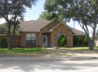 1417 Primrose Ln, Desoto, TX 75115