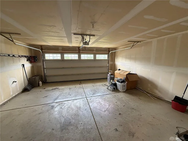 1199 Prem Pl — Photo 9