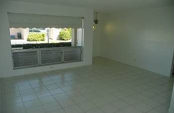 2nd image of 2442 Carlyle Ln