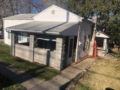 988 Cliff Mine Rd, Coraopolis, PA, 15108