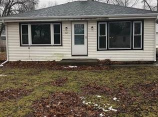 327 W La Salle Ave, Mishawaka, IN 46545