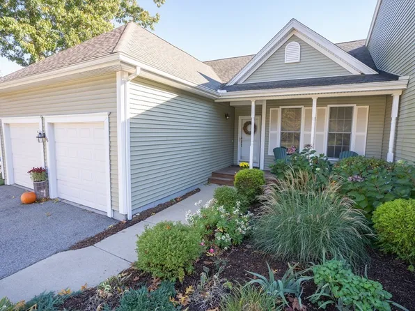 66 Old Field Rd, Plymouth, MA 02360