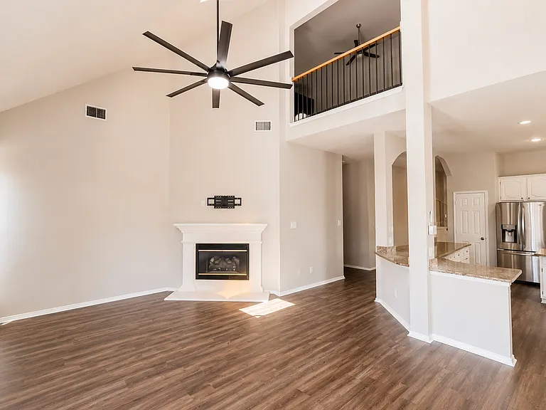 2416 McCarran Dr — Photo 21