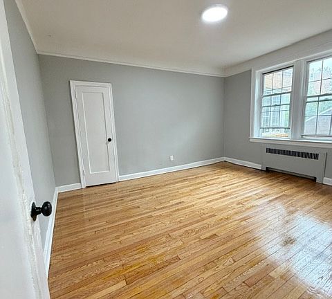 3rd image of 1270 Clinton Pl APT 101
