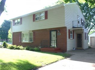 108 E Capitol Dr, Appleton, WI 54911