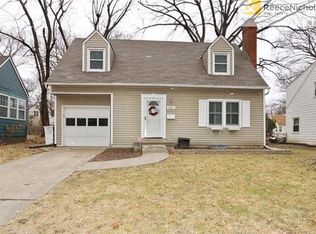 5411 Rosewood St, Roeland Park, KS 66205