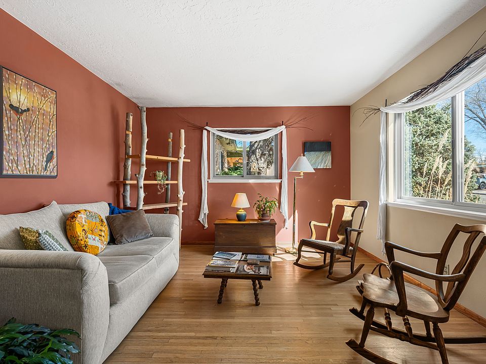 1st image of 1016 Camino Redondo