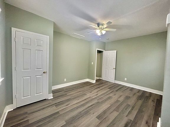 4th image of 3062 Kerper Ave