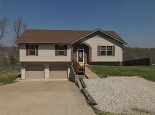 15640 Top Dr, Saint Robert, MO 65584