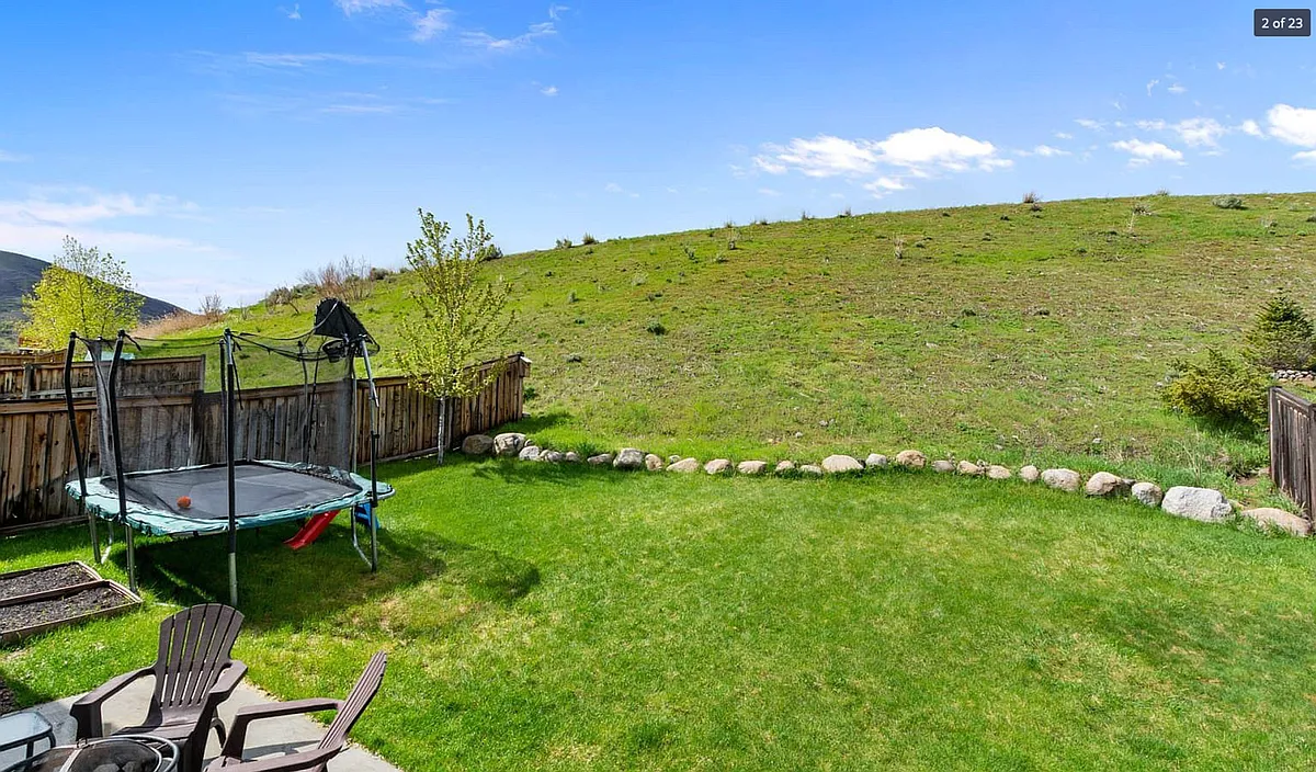 Building Photo - 2037 E Brookings Dr