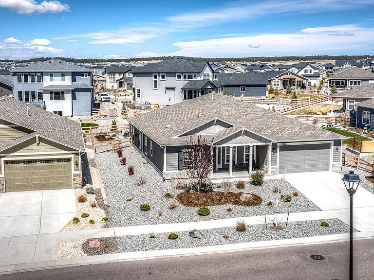 9032 Bugaboo Dr — Photo 95