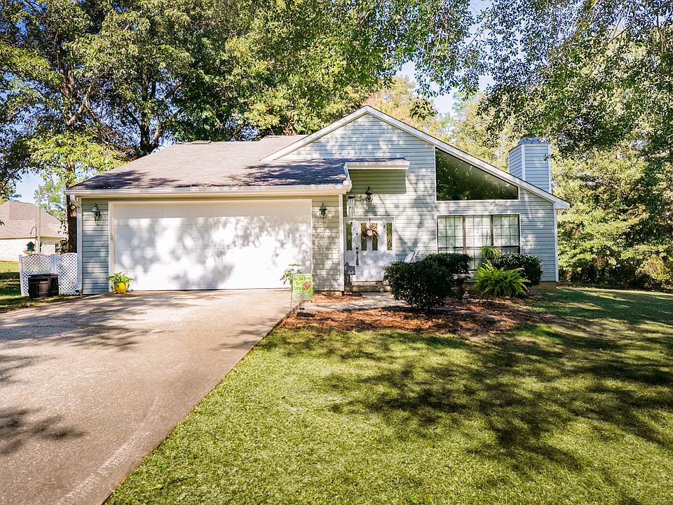 1st image of 216 Forest Mill Dr