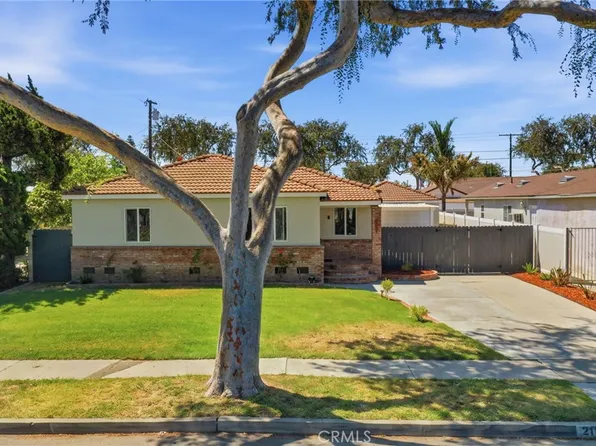 2114 W West Ave, Fullerton, CA 92833