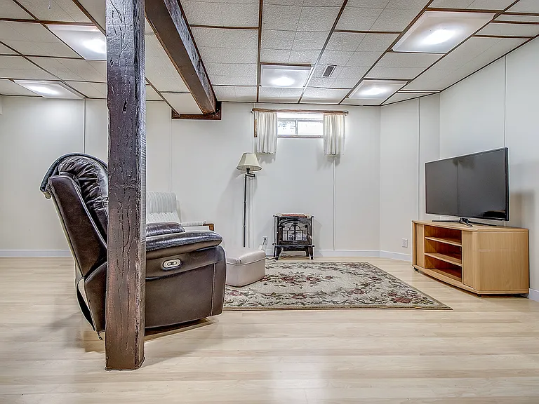 8010 Schubert Gate NW — Photo 23