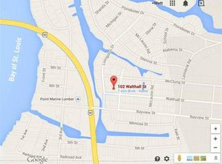 102 Walthall St, Pass Christian, MS 39571