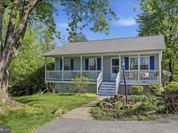 380 Granny Smith Rd, Linden, VA 22642