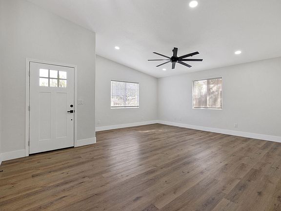 5th image of 2113 Garvey Avenue