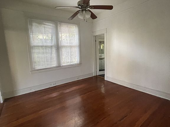 3rd image of 4620 Saint Charles Ave