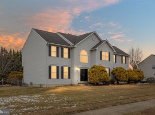 205 E Harvest Dr, New Castle, DE 19720