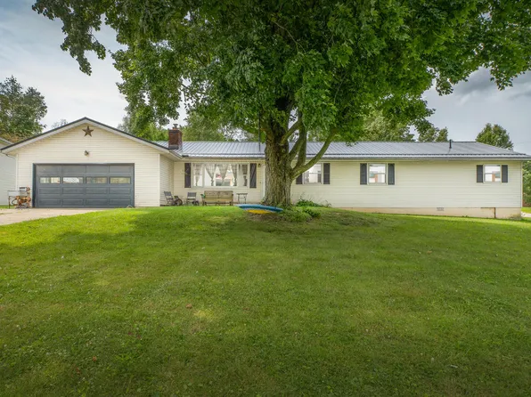 110 E Kochheiser Rd, Bellville, OH 44813
