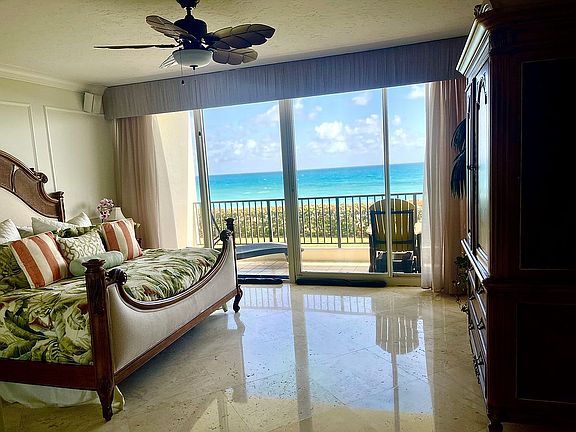 4th image of 800 Ocean Dr APT 205