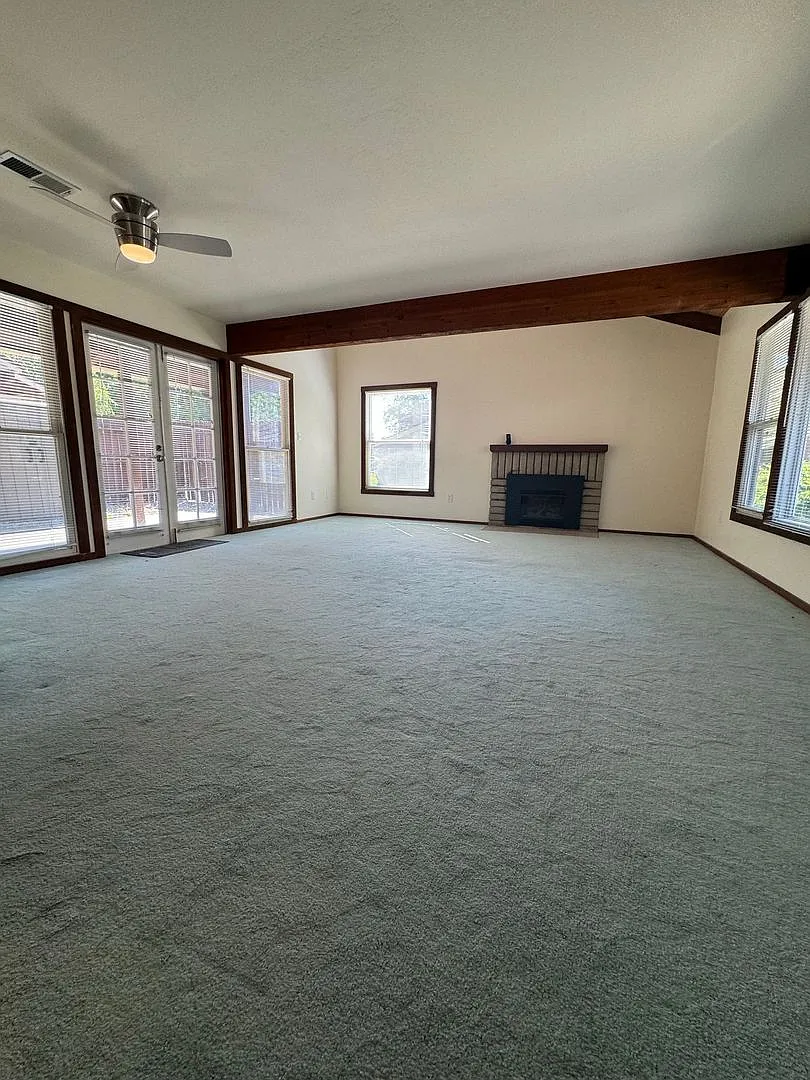 3 Bed, 2 Bath Condo In Bear Valley Ready Now! — Photo 3