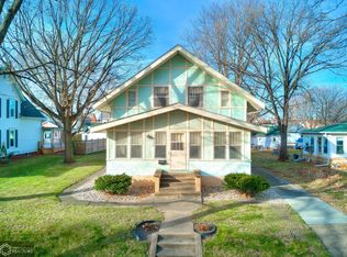 1026 8th St, Nevada, IA 50201