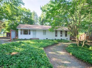 7606 Bailey Ln, Liberty, NC 27298