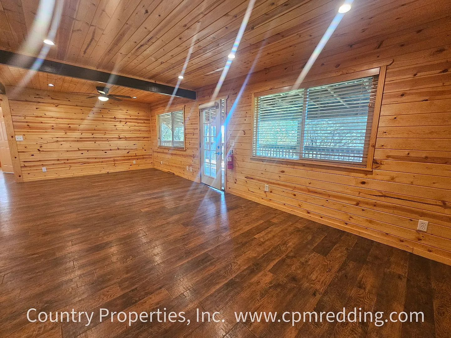 Country Living with 4 Bedrooms plus an Office! — Photo 4