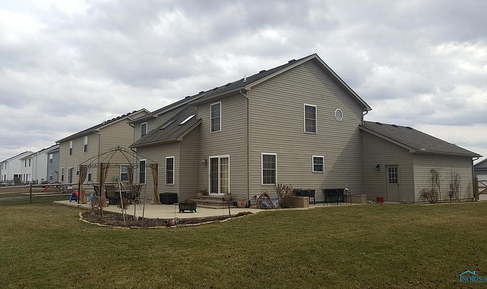 2nd image of 205 Browne Dr