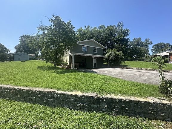 3rd image of 473 Sunliner Dr