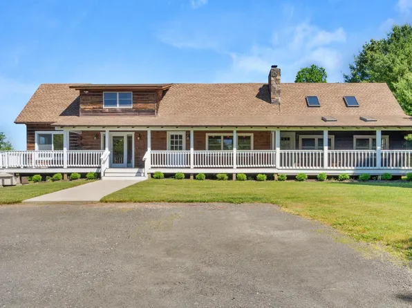 134 Hurlburt Rd, Great Barrington, MA 01230