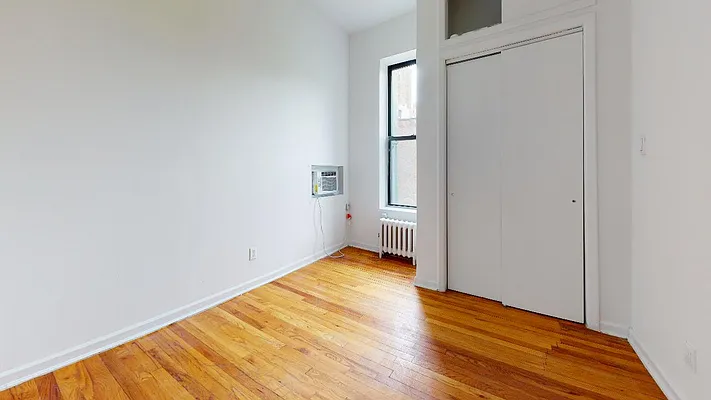 Rented by Bond New York | media 13