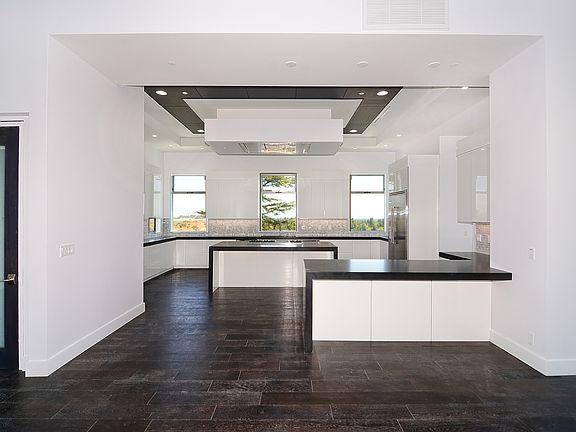 4th image of 23928 Jensen Drive