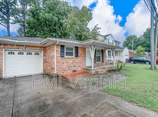 705 Providence Rd, Chesapeake, VA 23325