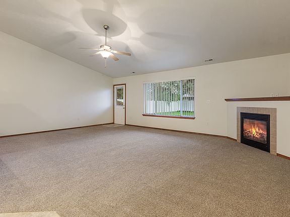 4th image of 419 N Timberlane Rd #419