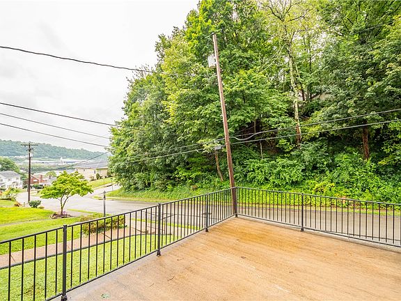 4th image of 162 Grandview Way