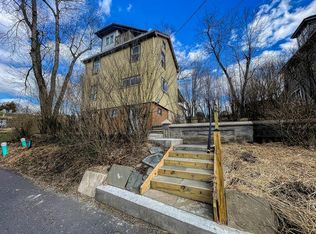 626 4th St, Huntingdon, PA 16652