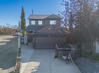 148 NW Covepark Close NE, Calgary, AB T3K5R5