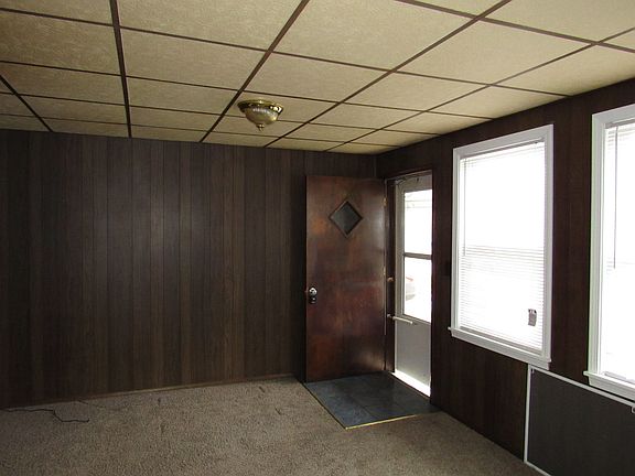 5th image of 410 N Outer Dr