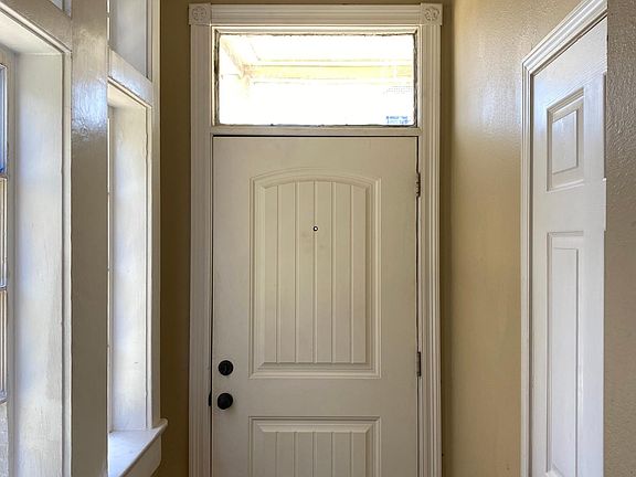 5th image of 4217 Clara St #A