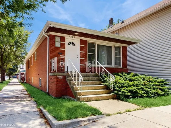2701 S Hillock Ave, Chicago, IL 60608