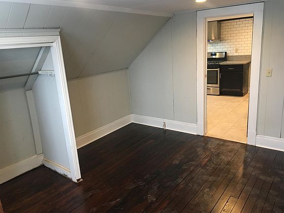 4th image of 757 Amherst St #3