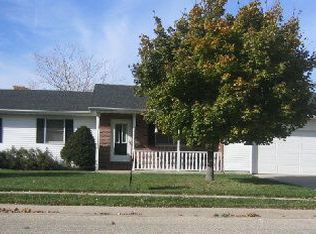 1136 N 14th St, Rochelle, IL 61068