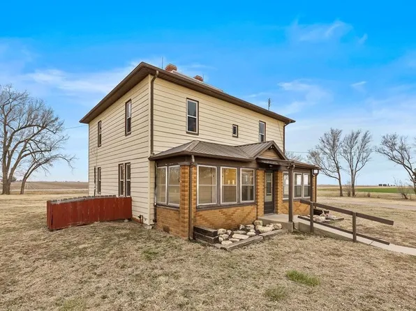 10416 N Burmac Rd, Moundridge, KS 67107