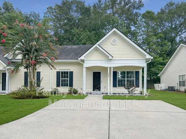 112 Stewart Pl, Summerville, SC 29485
