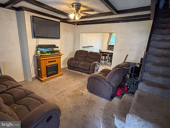 5th image of 6052 N 21st St