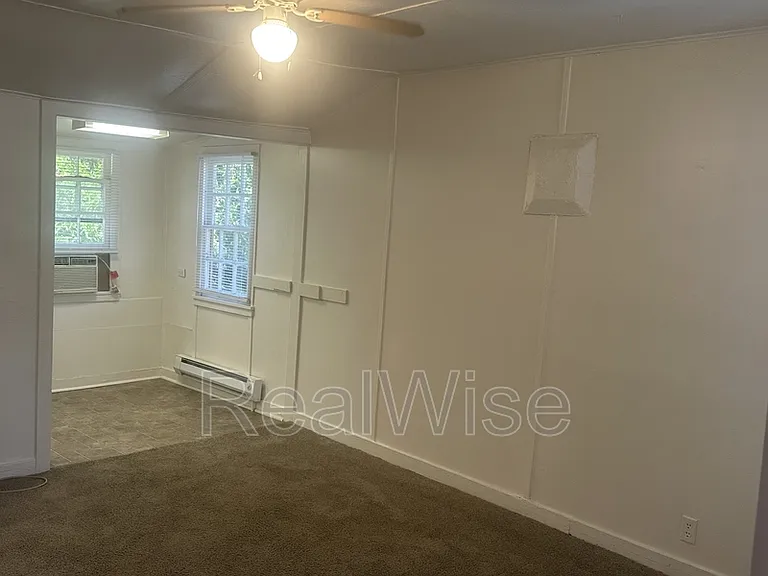 4550 Rogue River Hwy #6 — Photo 8
