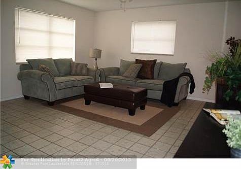 2nd image of 4911 NW 47th Ave