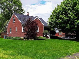 112 Vine St, Peebles, OH 45660
